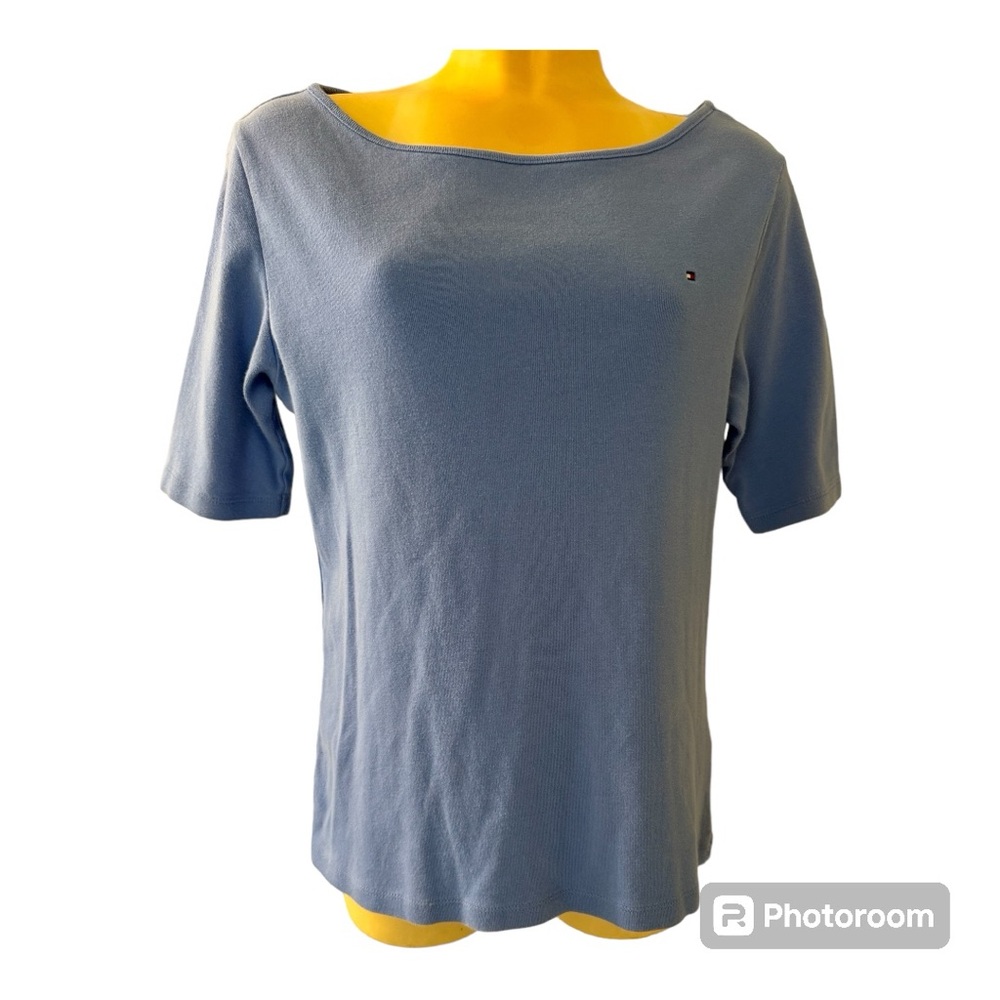 EUC Tommy Hilfiger Blue Top Medium Round Neck Flag Cotton Tee Womens